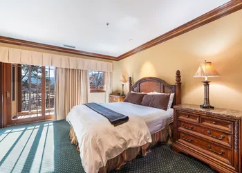 Stockfarm Inn hotel thumbnail 7