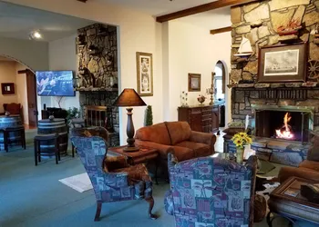 Tuscan Manor hotel thumbnail 3