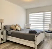 Luxurious Waterfront Retreat hotel detail image 4