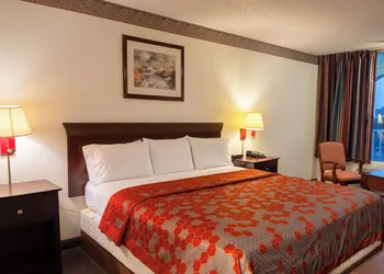 Executive Inn & Suites Lufkin US 59 hotel thumbnail 5