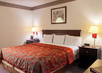 Executive Inn & Suites Lufkin US 59 hotel thumbnail 8