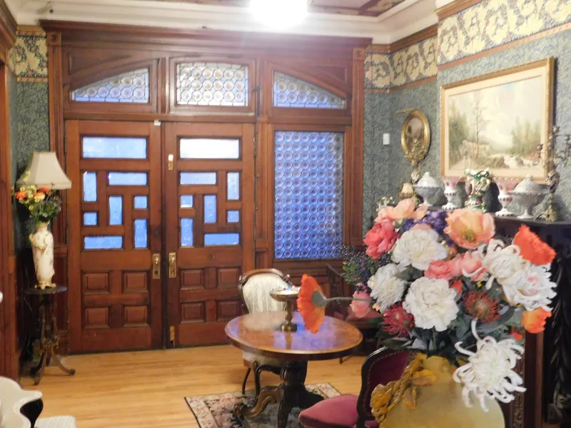Johnstone Mansion hotel detail image 2