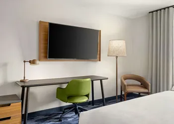 Fairfield Inn & Suites by Marriott Baraboo hotel thumbnail 6
