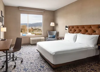 Four Points by Sheraton Penticton at the Convention Centre hotel thumbnail 8