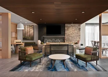 Fairfield Inn by Marriott & Suites Chino hotel thumbnail 5