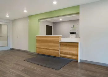 Woodspring Suites Detroit Sterling Heights hotel thumbnail 3