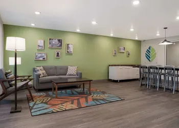 Woodspring Suites Detroit Sterling Heights hotel thumbnail 4