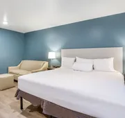 WoodSpring Suites Libertyville - Chicago hotel detail image 3