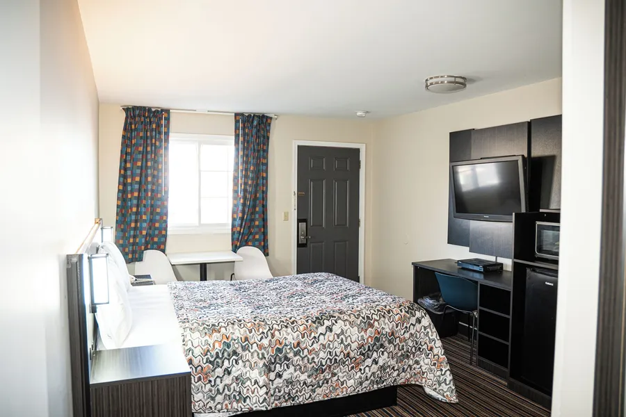 Capri inn and Suites hotel detail image 6