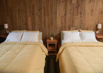 Little Cat Lodge hotel thumbnail 6