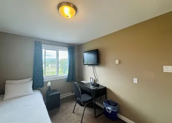 Kitimat River Motel & Suites hotel thumbnail 3