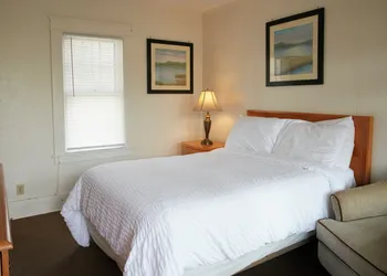 The Ashley hotel thumbnail 4