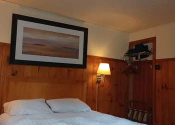 The Ashley hotel thumbnail 7