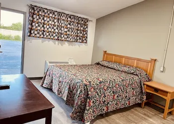 The Express Inn hotel thumbnail 2