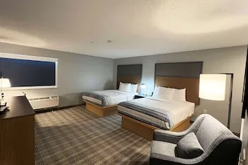 AmericInn by Wyndham Marshfield hotel thumbnail 7