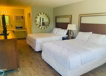 Ocean One Inn hotel thumbnail 4