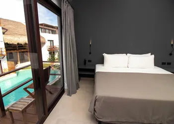 My Blue Hotel hotel thumbnail 8