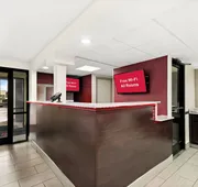 Red Roof Inn & Suites Duncan hotel detail image 3