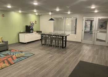 Woodspring Suites Dearborn - Detroit hotel thumbnail 3