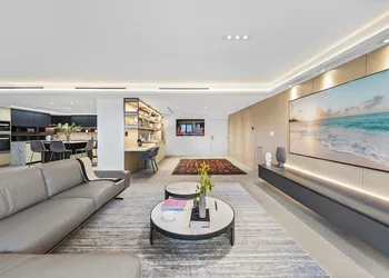 Ocean View Luxury Condo hotel thumbnail 8