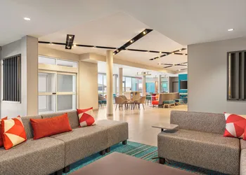 avid hotel Austin NW Lakeline by IHG hotel thumbnail 2