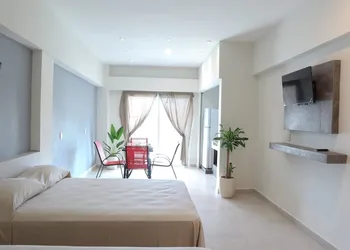 Isla Coral Posada Real hotel thumbnail 4