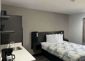 Studio 6 Little Rock, AR - South hotel thumbnail 6