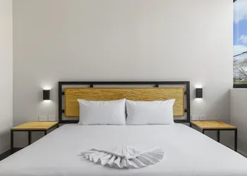 Suites Reforma by Homirent hotel thumbnail 5