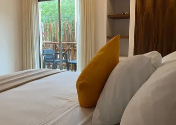 Hotel Pelecanus Suites hotel thumbnail 7