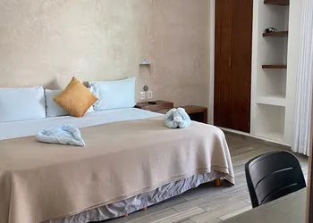 Hotel Pelecanus Suites hotel thumbnail 8