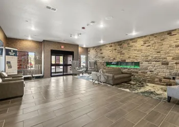 Cobblestone Hotel & Suites - Cullman hotel thumbnail 3
