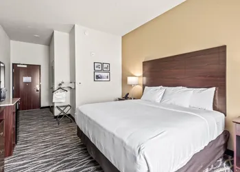 Cobblestone Hotel & Suites - Cullman hotel thumbnail 7