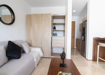 Menesse Midtown hotel thumbnail 5