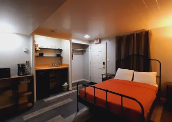 Sherwood Arms Motel hotel thumbnail 8