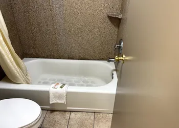 Budget Plaza Motel hotel thumbnail 7