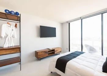 Boho Lofts & Studios hotel thumbnail 3