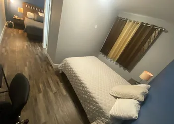 Alpha Inn hotel thumbnail 5