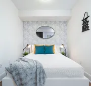 Peter St - Downtown Suite with Balcony hotel detail image 3