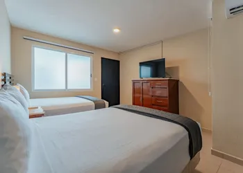 Hotel Brisas 5a Av. Playa del Carmen hotel thumbnail 7