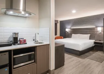 Glengarry Extended Stays hotel thumbnail 4