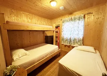 Lake Onaping Lodge hotel thumbnail 5