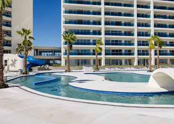 Encantame Towers hotel thumbnail 4