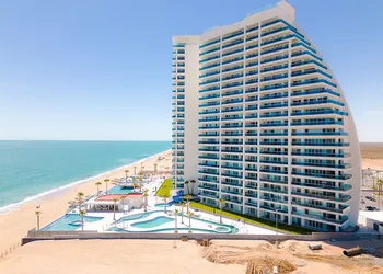 Encantame Towers hotel thumbnail 7