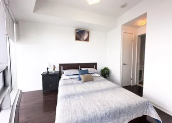 Luxury 2 Bedroom Lakeview hotel thumbnail 6