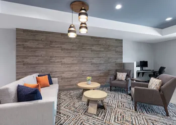 Candlewood Suites Mcpherson by IHG hotel thumbnail 3