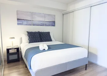 Harbourfront 2 Bed Suites hotel thumbnail 4