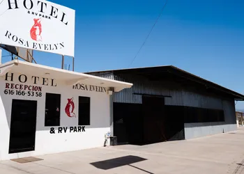 Hotel & RV PARK Rosa Evelyn hotel thumbnail 4