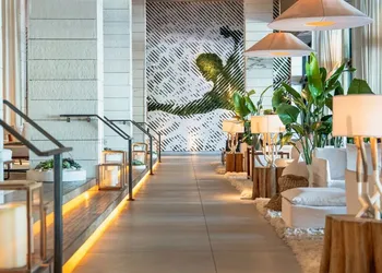 One of a Kind - Ocean View Luxury Condo hotel thumbnail 2