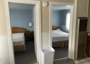 Autrain Motel hotel thumbnail 2