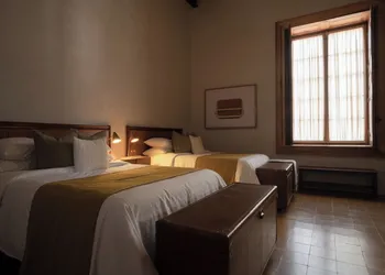Hotel Hércules hotel thumbnail 6